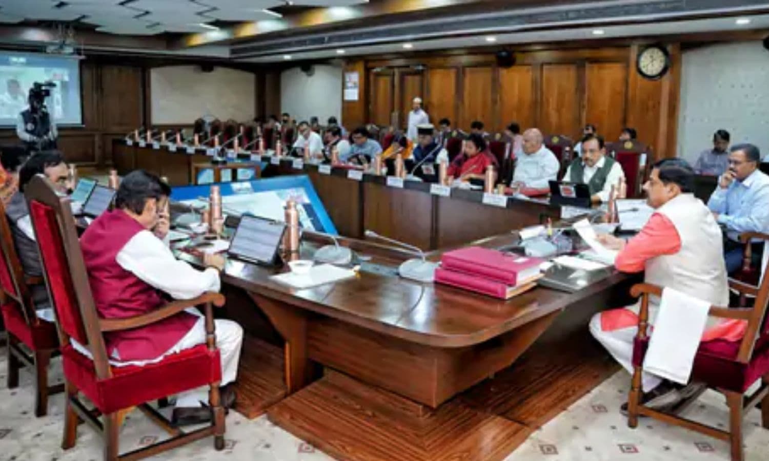MP Cabinet Decision : मप्र में 7 अगस्त से शुरू होगा 'मुख्यमंत्री जन विश्वास अभियान', हर शुक्रवार जनता के बीच पहुंचेगी सरकार