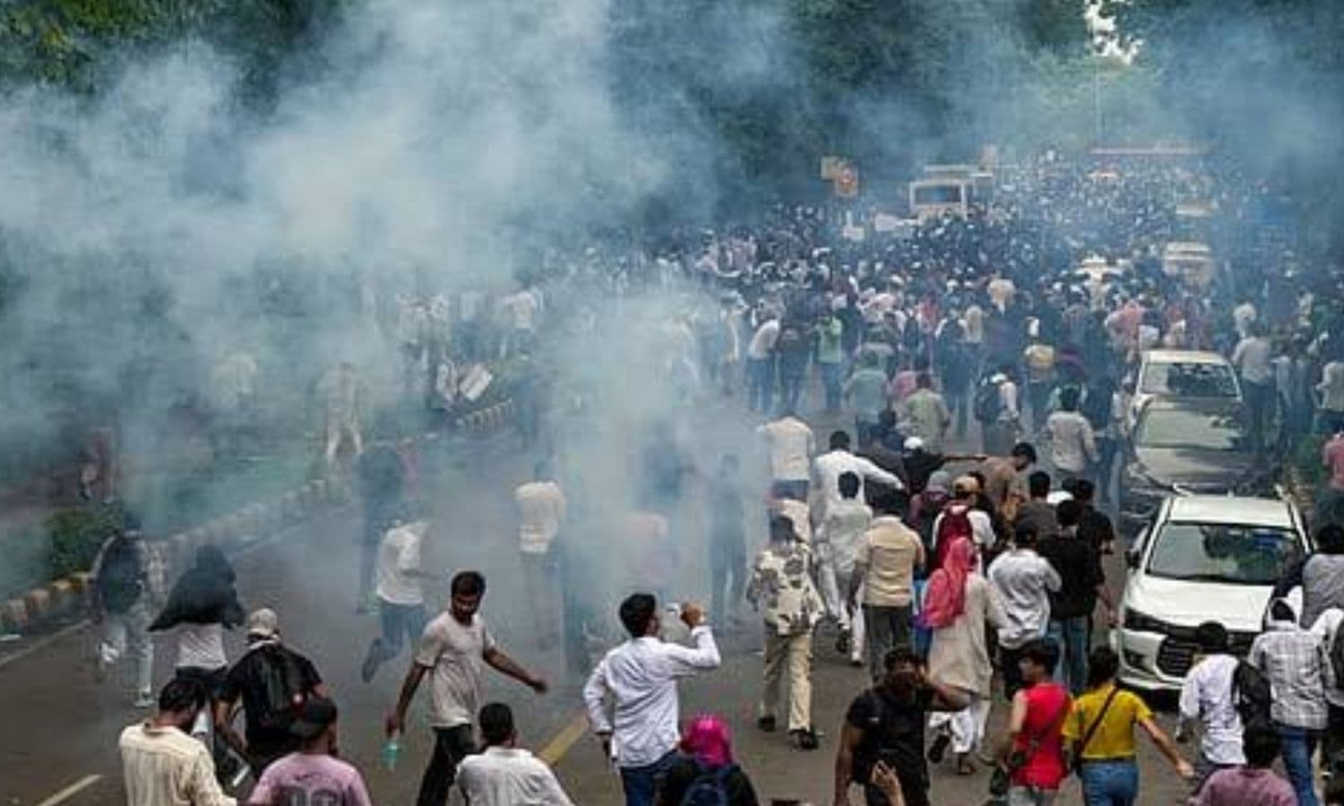 नमन मेरे देश के युवाओं, तुमने सबका सर गर्व से ऊँचा कर दिया